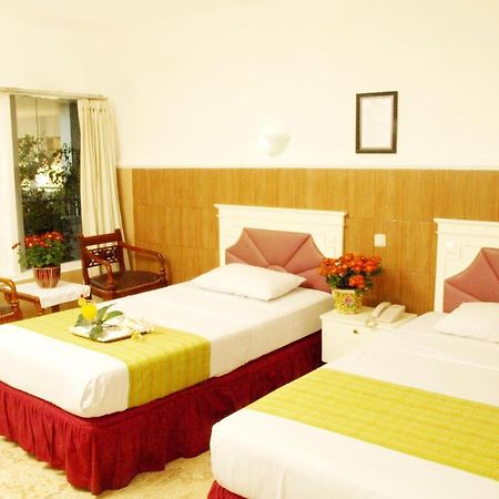 Hotel Tanjung Emas Surabaya Exterior photo